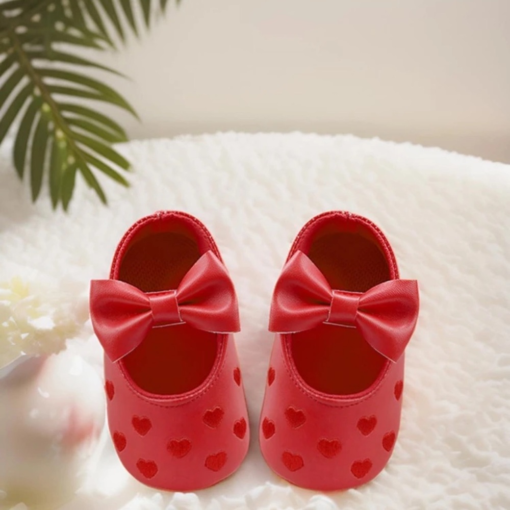 Red Heart Baby Shoes with Bow
